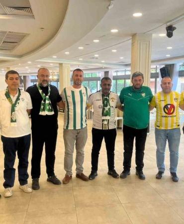 Bursaspor ile Muşspor taraftarı yemekte buluştu