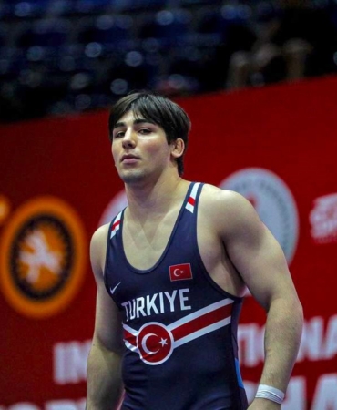 Büyükşehir’in sporcusu Yağan’dan İspanya’da bronz madalya