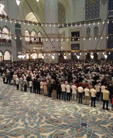 Çamlıca Camii’nde Mevlit Kandili idrak edildi