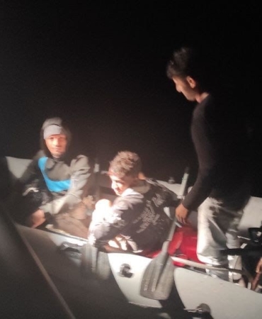 Çanakkale açıklarında 3 kaçak göçmen yakalandı