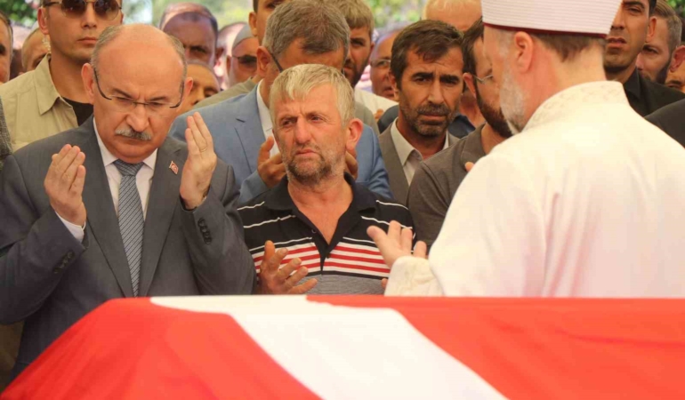 Cephanelik gibi patlayan fabrikada hayatını kaybetmişti, son yolculuğuna uğurlandı