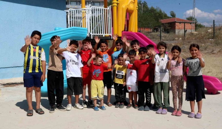 Çocuklar “Yusuf Amca park istiyoruz” diye video çekmişti: İlçeye 30 kilometre uzaklıktaki Sekiharman’da yüzler güldü