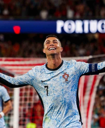 Cristiano Ronaldo, 900. golünü attı, futbol tarihine geçti