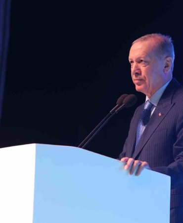 Cumhurbaşkanı Erdoğan: "Bu kılıçları kime çekiyorsunuz, şimdi bunlarla ilgili araştırmalar yapılıyor"