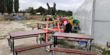 Deprem bölgesine Osmangazi eli