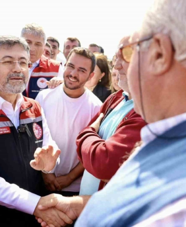 Edirne’de Trakyalı çiftçi Bakan Yumaklı ile pazarlık yaptı