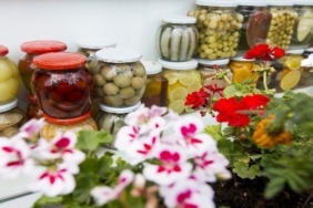 Evde konserve yaparken dikkat: Ortaya çıkan Botulizm toksini zehirlenme yapabilir