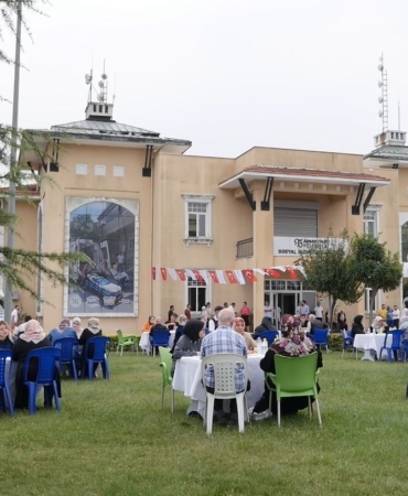 Farklı kuşakları buluşturan kitap okuma etkinliği