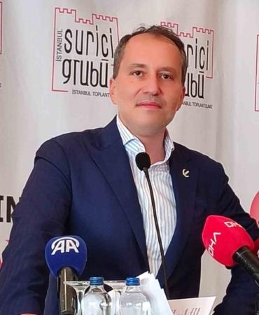 Fatih Erbakan: “Türkiye’nin İslam alemine öncülük etmesi lazım”