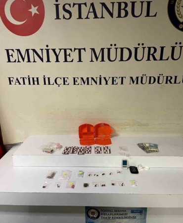 Fatih’te uyuşturucu operasyonları: 4 gözaltı