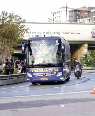 Fenerbahçe, derbi için stada geldi