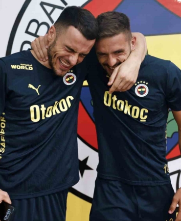 Filip Kostic: "İlk günden itibaren Fenerbahçe’ye gelmek istedim"