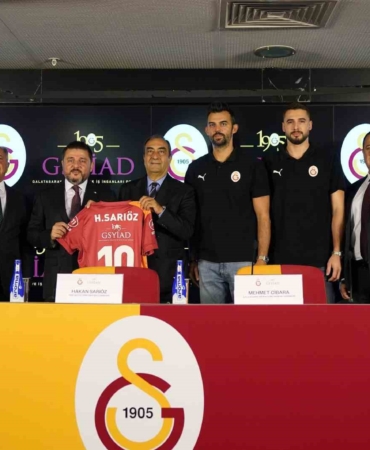Galatasaray Erkek Voleybol Takımı’nın sırt sponsoru GSYİAD oldu