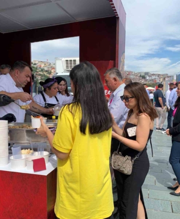 Gedik Piliç, “Yerel Zincirler Buluşuyor” fuarında katılımcıları lezzete doyurdu