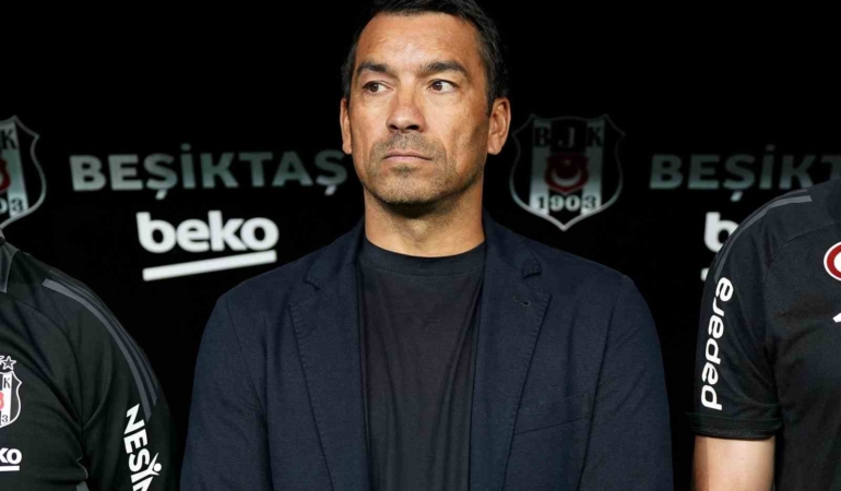 Giovanni van Bronckhorst, Nevio Scala’dan sonra bir ilki başardı!