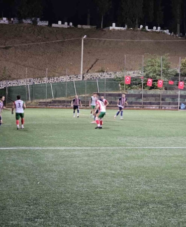 Gölcük’te başkanlık kupası heyecanı başladı