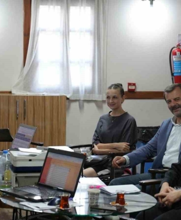 Gürsu Belediyesi’nden üniversite hayali kuran gençlere destek