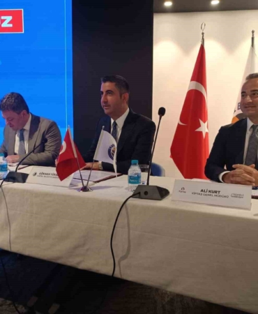 İBB, KİPTAŞ ve Kartal Belediyesi arasında ‘kentsel dönüşüm’ protokolü imzalandı