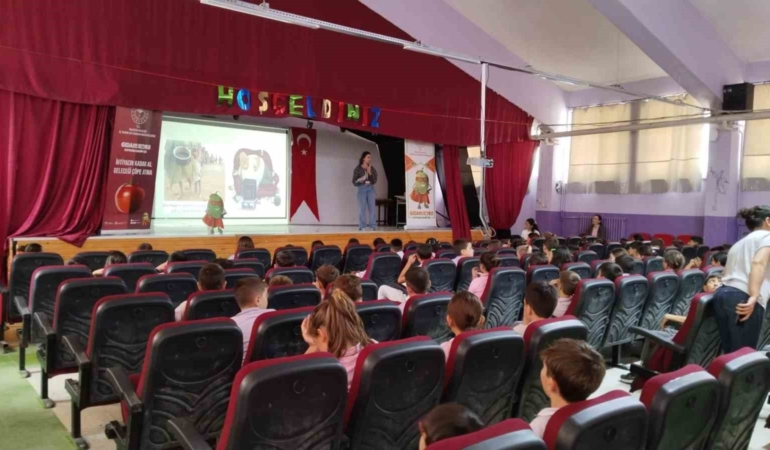 İlkokul öğrencilerine "Okullarda Gıda Güvenliği, Gıda Kayıpları ve İsrafı" konulu eğitim verildi