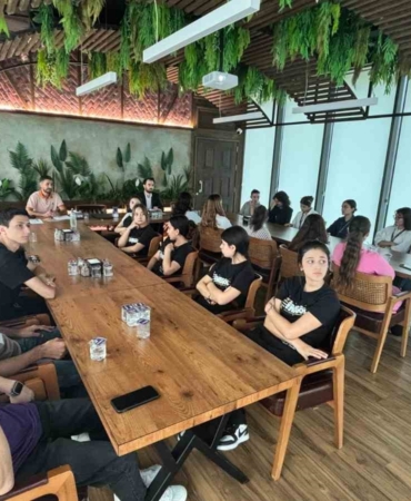 İnegöl Belediyesi, stajyerlerine oryantasyon eğitimi verdi