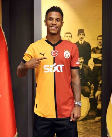 Ismail Jakobs, Galatasaray’ın 4. Senegalli futbolcusu oldu