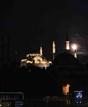İstanbul ‘da "Süper Kanlı Ay Tutulması"