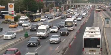 İstanbul’da eğitim-öğretim döneminin başlamasıyla birlikte trafikte yoğunluk oluştu
