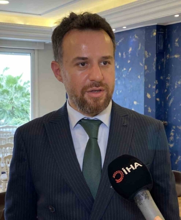 İstanbul’daki sağlık çalıştayında imajı bozan merdiven altı kuruluşlar masaya yatırılacak