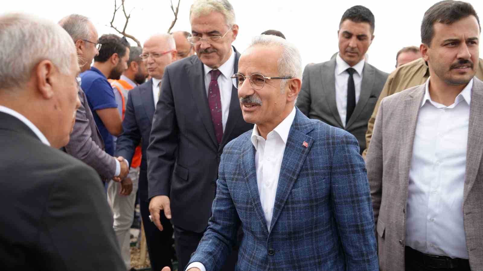 İznik Çevre Yolu Bakan Uraloğlu’nun katılımıyla hizmete açıldı