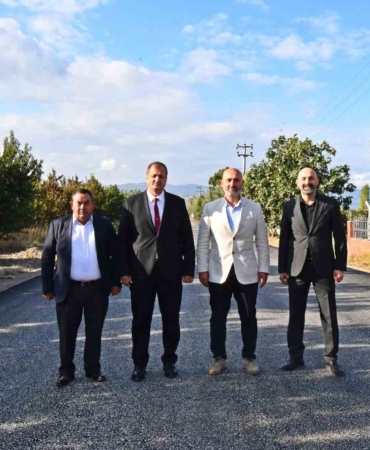 İznik-Elbeyli yoluna sıcak asfalt