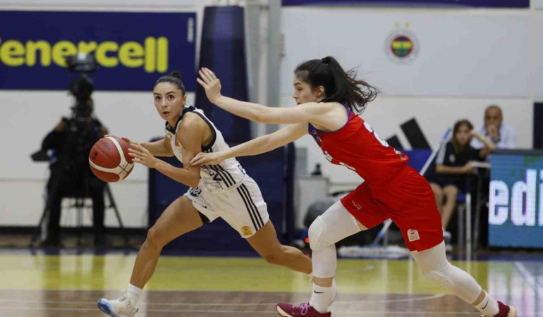 Kadınlar Basketbol Süper Ligi: Fenerbahçe: 81 - Botaş: 56