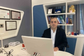 Karavanıyla dünyayı gezen 79 yaşındaki adam dev mide fıtığından İstanbul’da kurtuldu