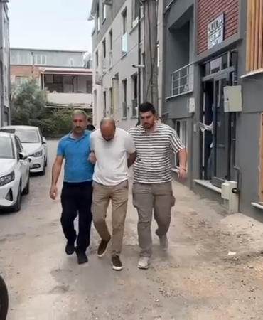 Kesinleşmiş cezası olan firarinin kaçak yıllarında 2 çocuğu olmuş