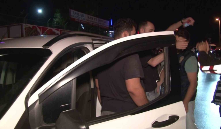 Maltepe’de polisten şok asayiş denetimi