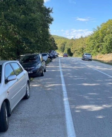 Mantar bol olunca yol kenarları araçlarla doldu