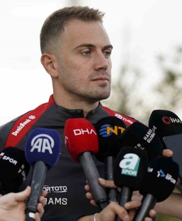 Mert Günok: “En büyük hedefimiz Dünya Kupası’na katılmak”