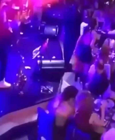 Metin Arolat’ın sahnede hayatını kaybettiği anlara ait görüntüler ortaya çıktı