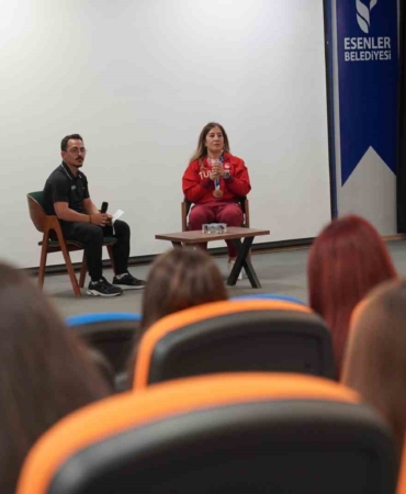 Milli güreşçi Adar, şampiyonluk hikayesini anlattı