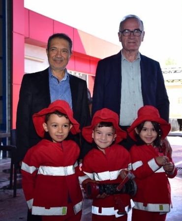 Miniklere uygulamalı itfaiye eğitimi