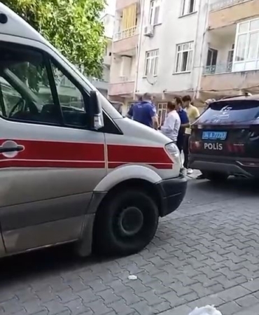 Misafir olarak gittiği evde, ev sahibini yaralayıp altınları çalarak kaçtı