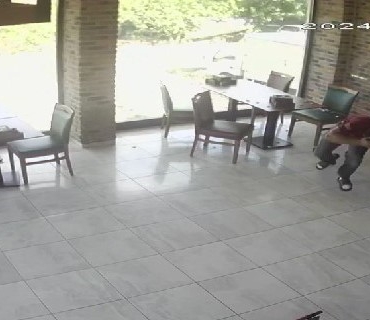Pendik’te börekçide yaşanan kavganın başlama anlarına ait görüntüler ortaya çıktı