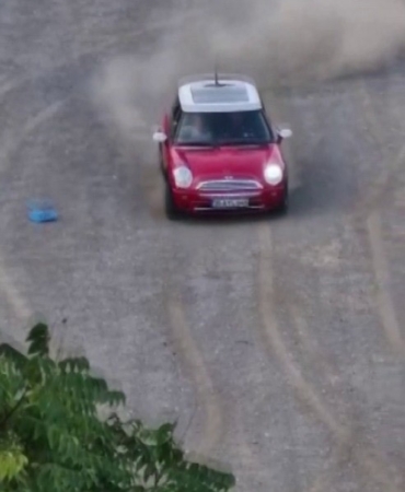 Pendik’te drift atarak tozu dumana katan sürücüye 45 bin TL para cezası