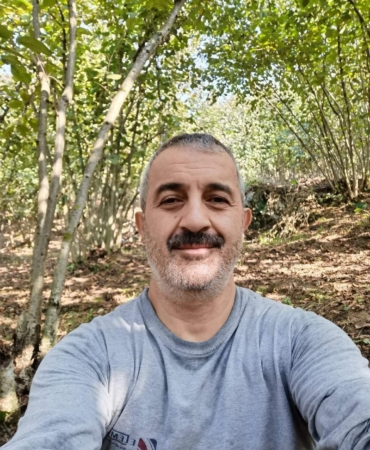 Römorktan üzerine fındık çuvalı düşen sürücü traktörden düşerek hayatını kaybetti