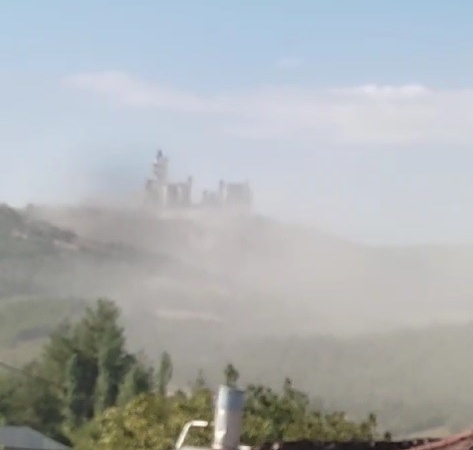 Safi Çimento Fabrikası ve maden sahasına giden yolun yaydığı toz köylüleri canından bezdirdi