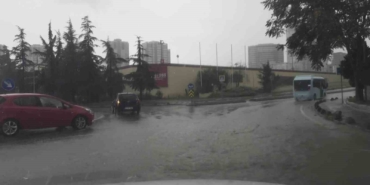 Sağanak yağış İstanbul Anadolu Yakası’nda etkisini gösterdi