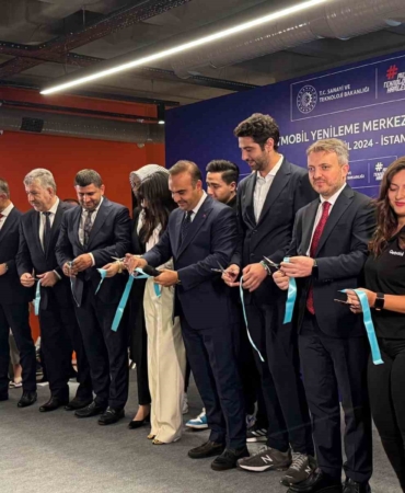 Sanayi ve Teknoloji Bakanı Kacır: "Ülkemizi Türkiye Yüzyılında dijital teknolojilerde devler ligine taşıyacağız"