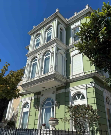 Sarıyer’deki yol yalısı 625 milyon lira rekor fiyatla satılığa çıkartıldı