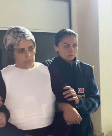 Şarj kablosuyla boğmuşlardı: Yasak aşk ikilisi tutuklandı