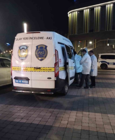 Silahlı saldırıya uğrayan Fenerbahçe’nin eski futbolcusu Serhat Akın hastaneye kaldırıldı