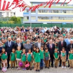 Sultanbeyli Belediyesi öğrencilere kırtasiye seti dağıttı